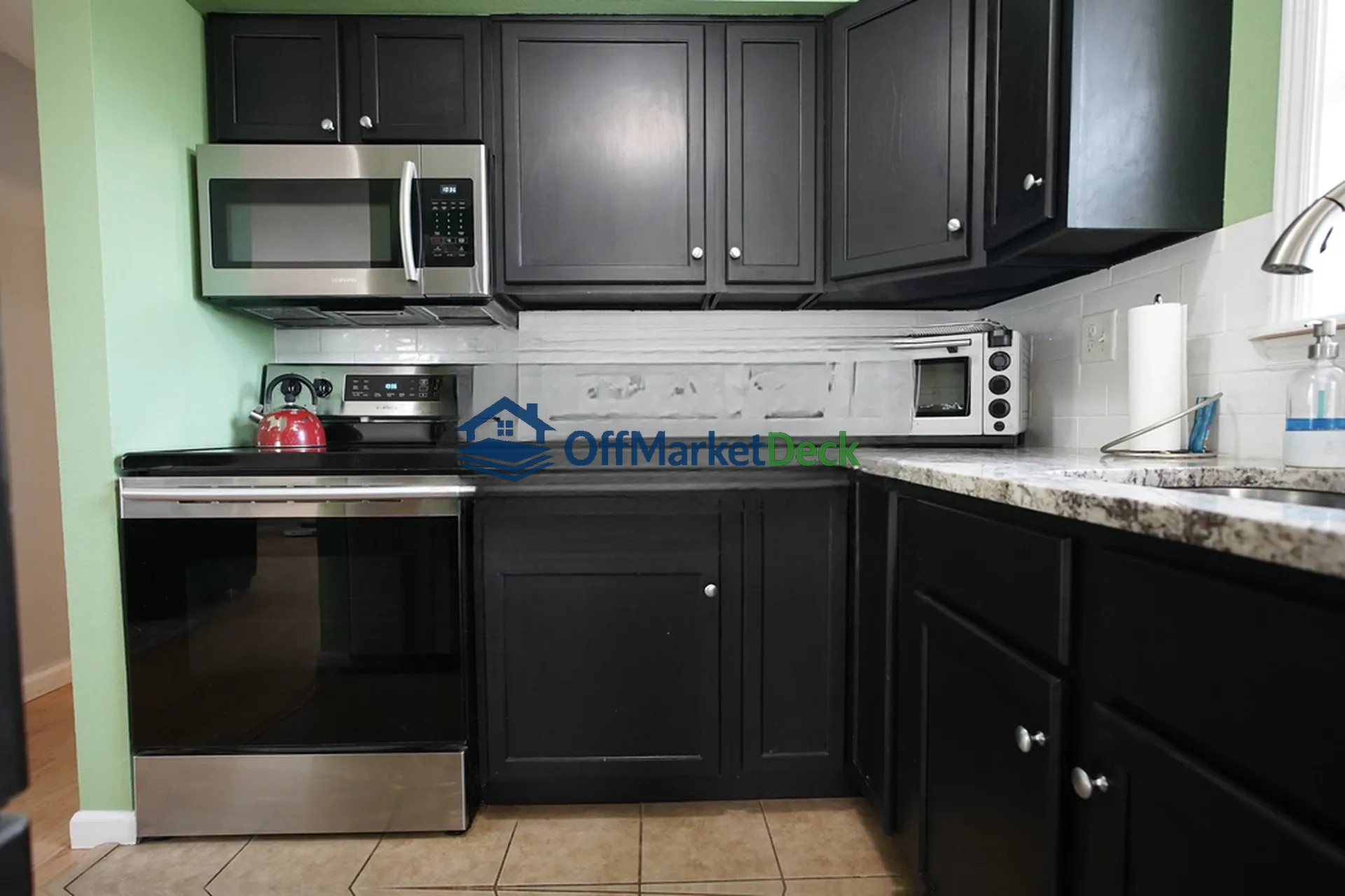 Off-market house in Casper, Wyoming — 3 beds, 1 bath, $235,000 — photo 6 of 8