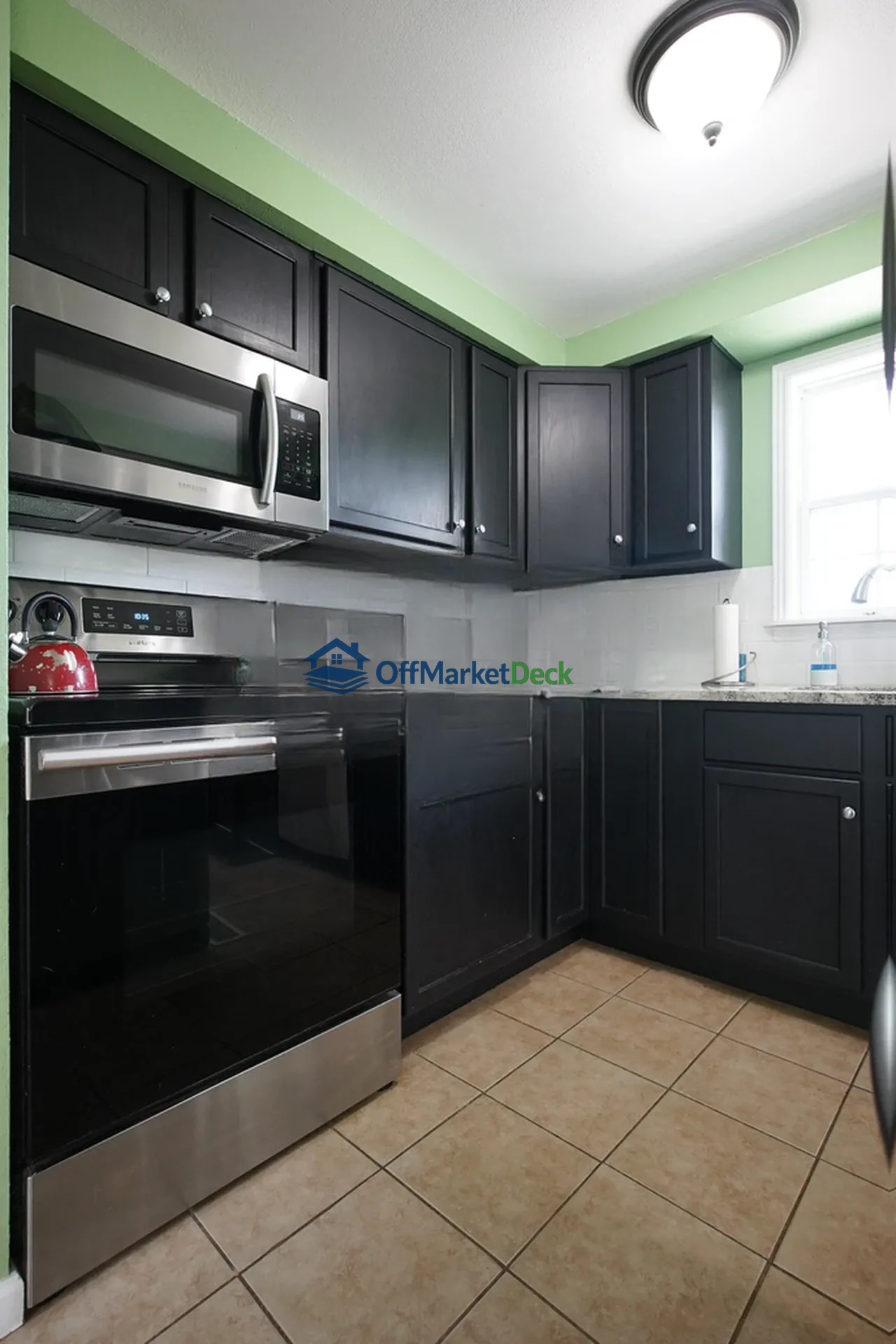 Off-market house in Casper, Wyoming — 3 beds, 1 bath, $235,000 — photo 4 of 8