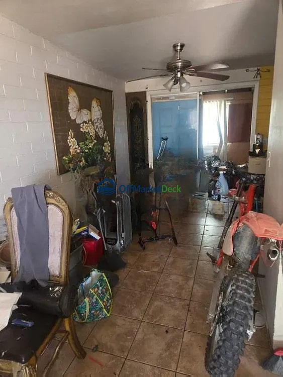 Off-market house in Tucson, Arizona — 1 bed, 1 bath, $69,000 — photo 5 of 8