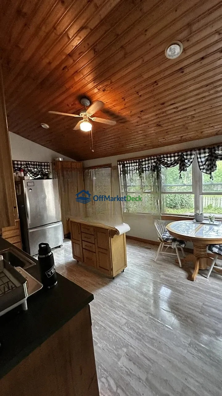 Off-market house in Canandaigua, New York — 3 beds, 1.5 baths, $99,900 — photo 8 of 8