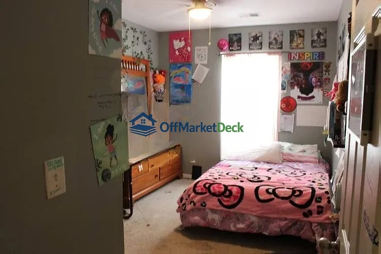 Off-market house in Atlanta, Georgia — 3 beds, 3 baths, $160,000 — photo 8 of 8