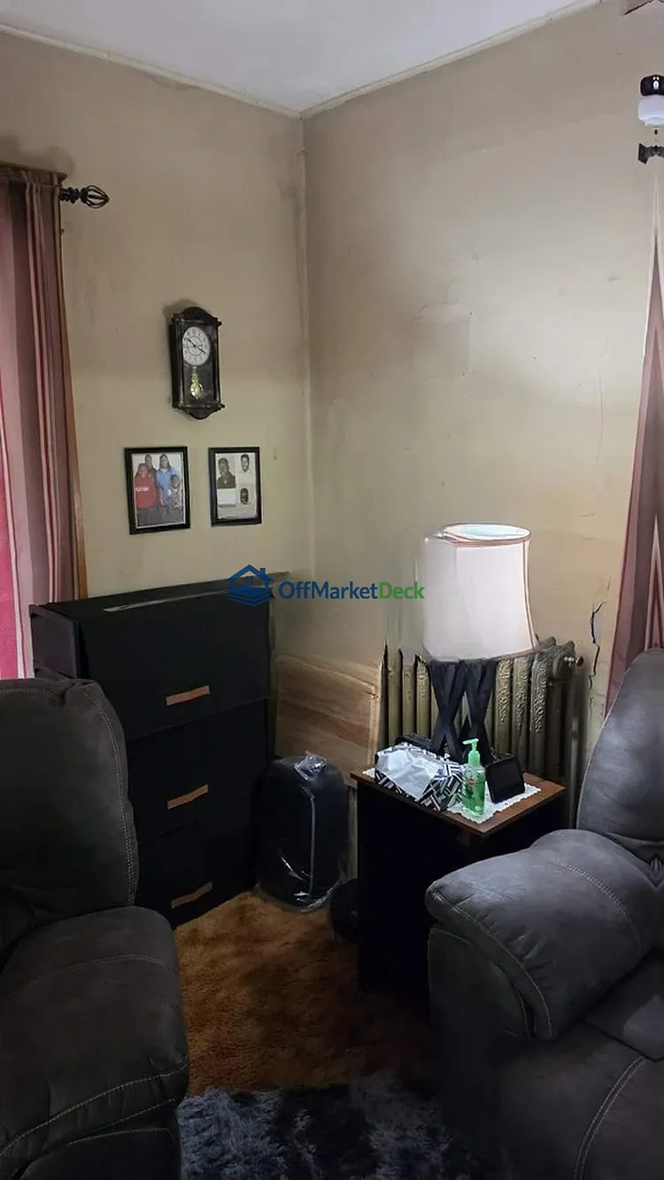 Off-market house in Alliance, Ohio — 3 beds, 1 bath, $65,000 — photo 6 of 8