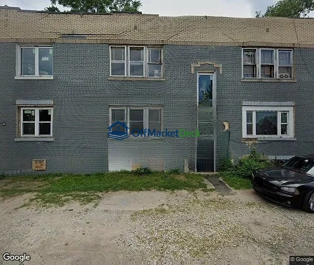 Off-market house in Gary, Indiana — 3 beds, 1 bath, $99,900 — photo 3 of 3