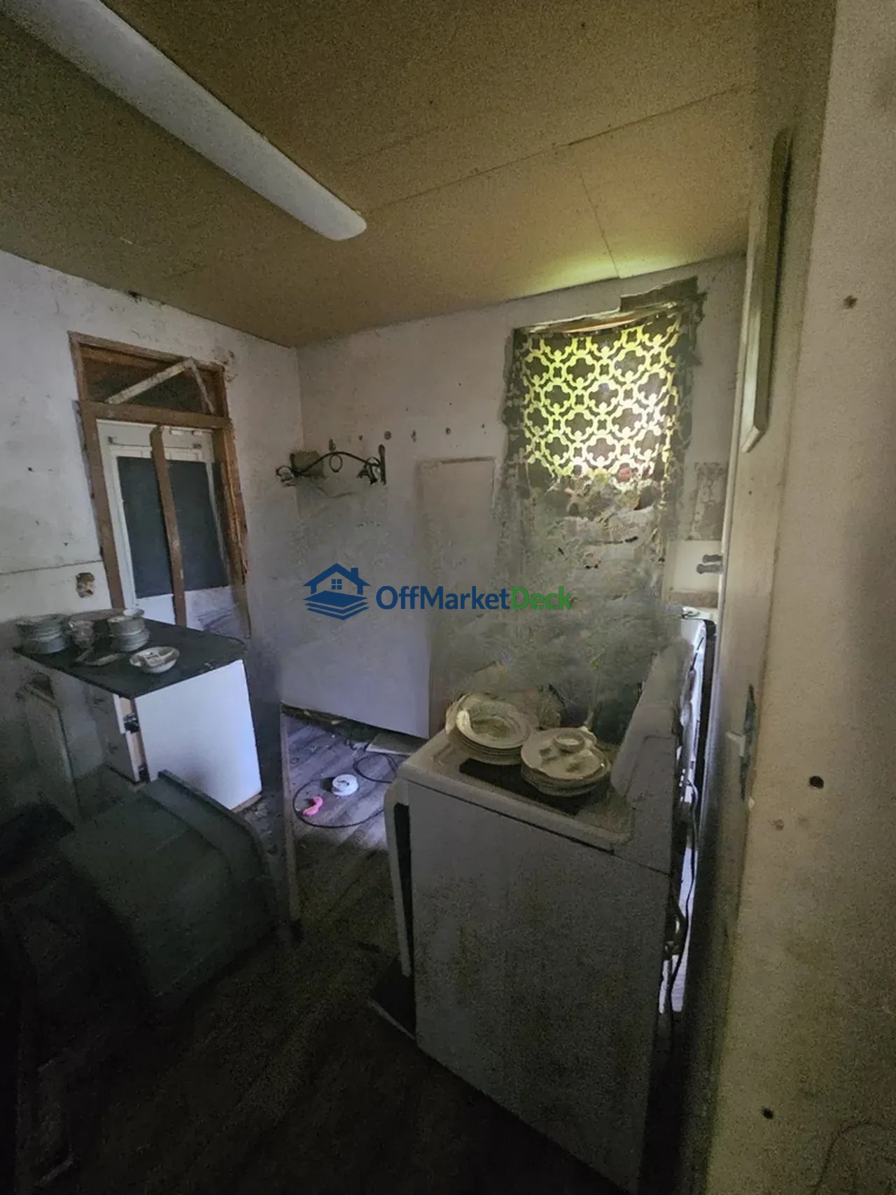 Off-market house in St. Louis, Missouri — 3 beds, 1 bath, $14,900 — photo 5 of 8