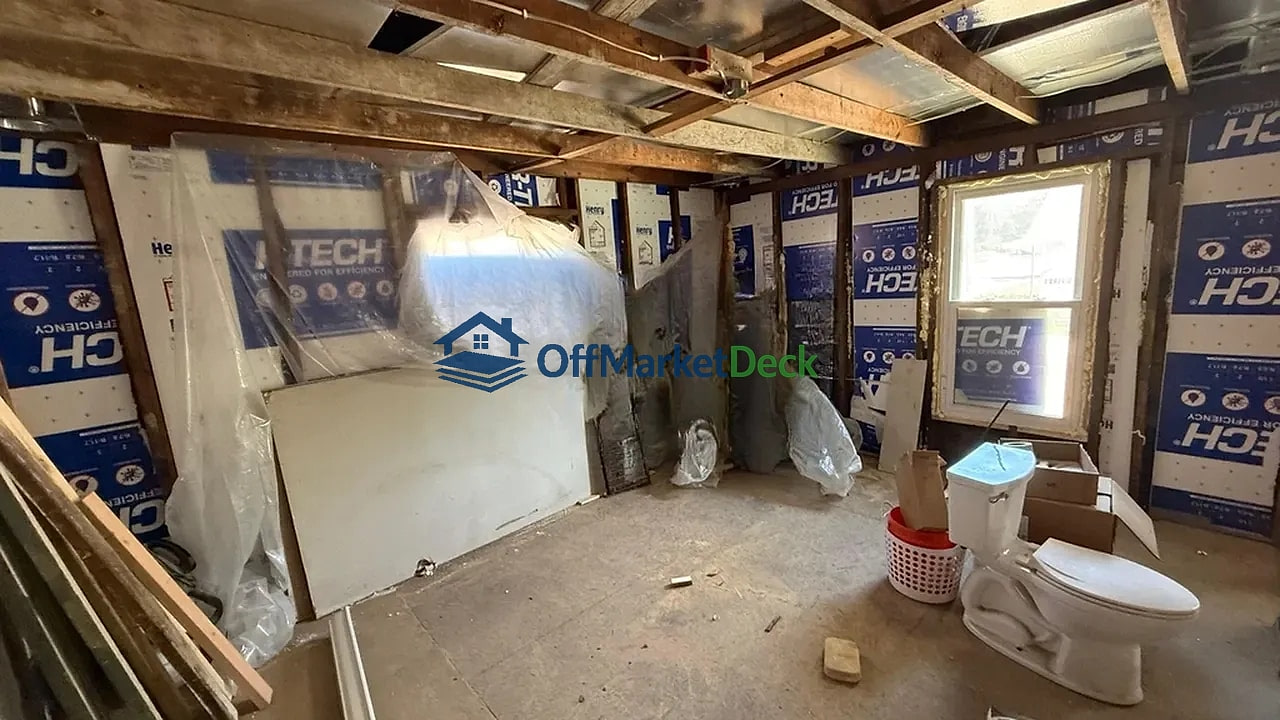 Off-market house in St. Louis, Missouri — 2 beds, 1 bath, $31,900 — photo 5 of 8