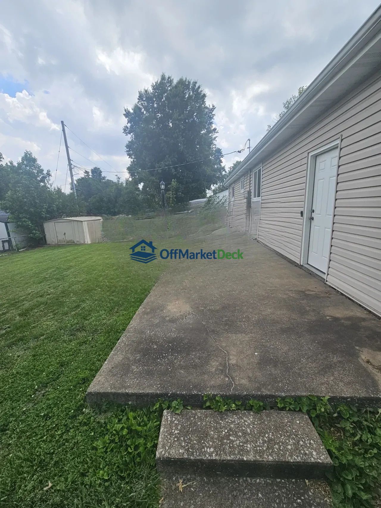 Off-market house in Wentzville, Missouri — 3 beds, 2 baths, $189,900 — photo 8 of 8