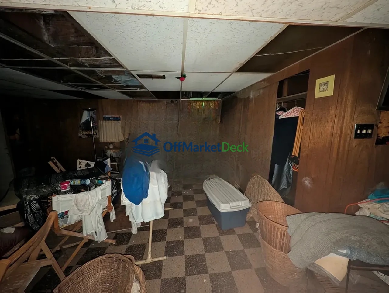 Off-market house in Detroit, Michigan — 3 beds, 1.5 baths, $54,900 — photo 6 of 8