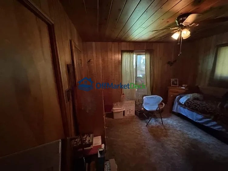 Off-market house in Pollock Pines, California — 4 beds, 1.5 baths, $295,000 — photo 2 of 8