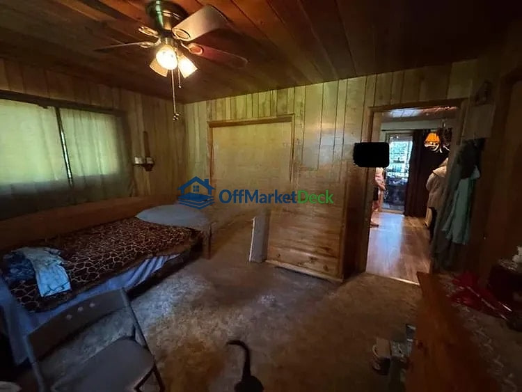 Off-market house in Pollock Pines, California — 4 beds, 1.5 baths, $295,000 — photo 3 of 8