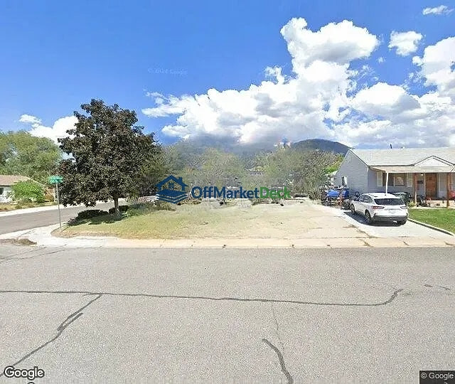 Off-market house in Tooele, Utah — 5 beds, 2 baths, $299,000 — photo 3 of 3