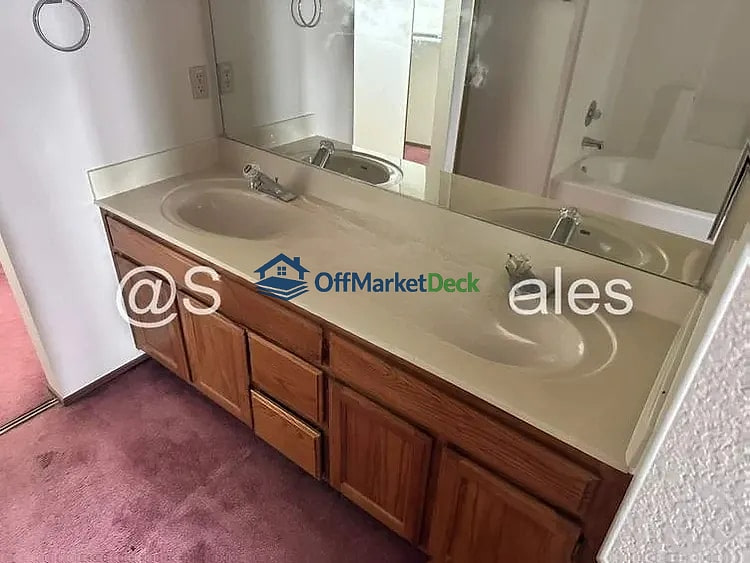 Off-market house in Suisun City, California — 3 beds, 2 baths, $435,000 — photo 2 of 8