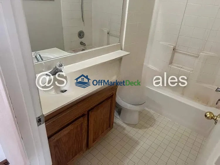 Off-market house in Suisun City, California — 3 beds, 2 baths, $435,000 — photo 5 of 8