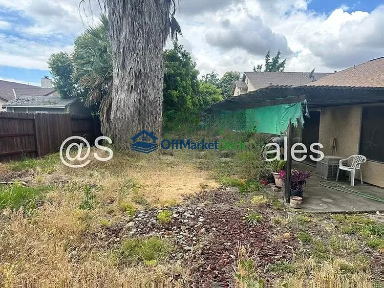 Off-market house in Antelope, California — 3 beds, 2 baths, $335,000 — photo 8 of 8