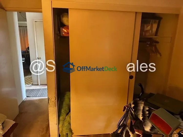 Off-market house in Antelope, California — 3 beds, 2 baths, $335,000 — photo 4 of 8