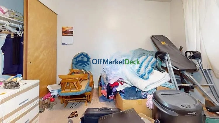 Off-market house in Sunset, Utah — 3 beds, 1 bath, $249,000 — photo 4 of 8
