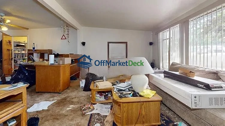 Off-market house in Sunset, Utah — 3 beds, 1 bath, $249,000 — photo 6 of 8