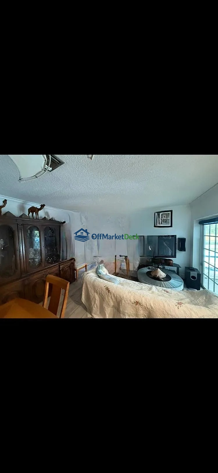Off-market house in Coral Springs, Florida — 4 beds, 3 baths, $585,000 — photo 7 of 8