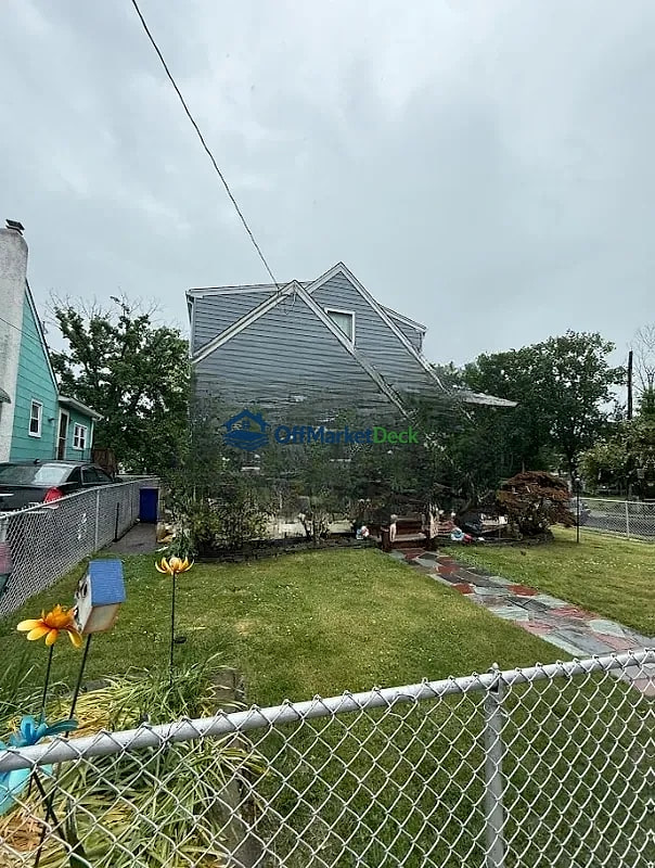 Off-market house in Gloucester City, New Jersey — 3 beds, 2 baths, $255,000