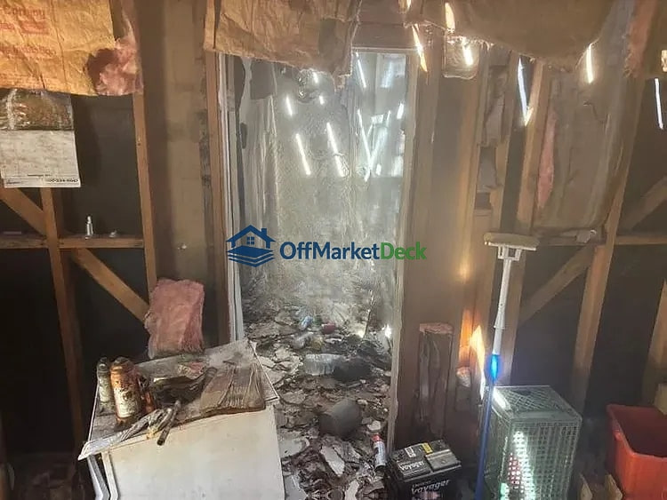Off-market house in Globe, Arizona — 1 bed, 1 bath, $12,500 — photo 3 of 8
