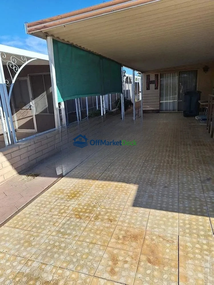 Off-market house in Yuma, Arizona — 2 beds, 2 baths, $49,000 — photo 3 of 8