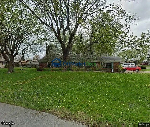Off-market house in Anderson, Indiana — 4 beds, 1.5 baths, $99,900 — photo 2 of 3