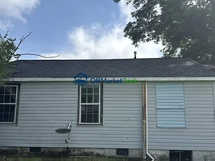 Off-market house in Boaz, Alabama — 3 beds, 1 bath, $67,250 — photo 5 of 8