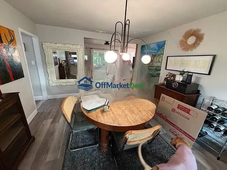 Off-market house in Farmersville, Texas — 3 beds, 2 baths, $235,000 — photo 6 of 8