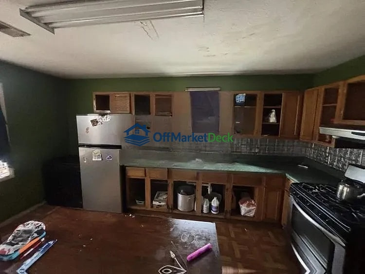 Off-market house in Jackson, Mississippi — 3 beds, 1 bath, $57,000 — photo 6 of 8