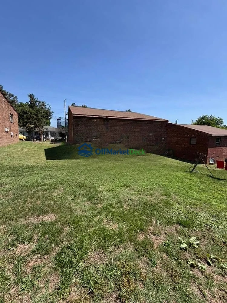 Off-market house in Winston-Salem, North Carolina — 3 beds, 1 bath, $77,500 — photo 7 of 8