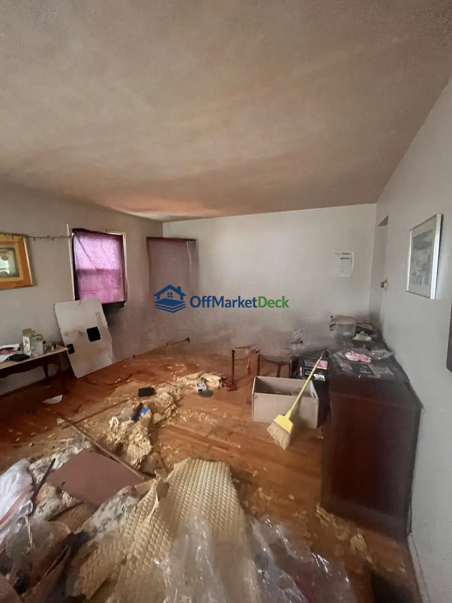 Off-market house in Rochester, New York — 3 beds, 1 bath, $43,900 — photo 6 of 8
