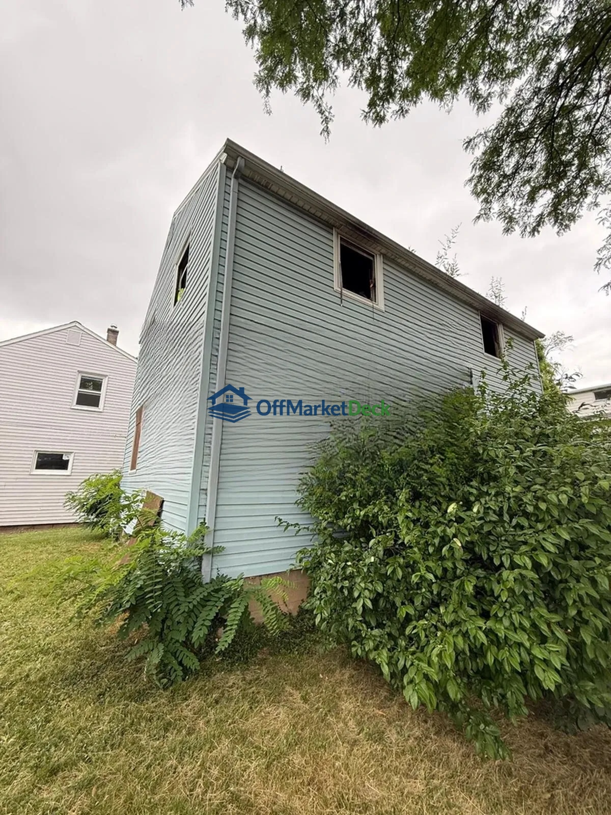 Off-market house in Rochester, New York — 3 beds, 1 bath, $43,900 — photo 3 of 8