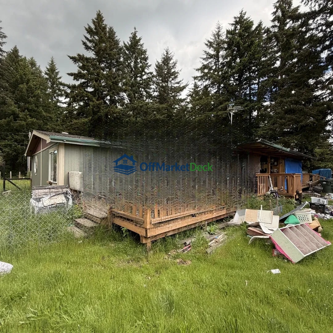Off-market house in Rainier, Washington — 3 beds, 2 baths, $325,000 — photo 4 of 5