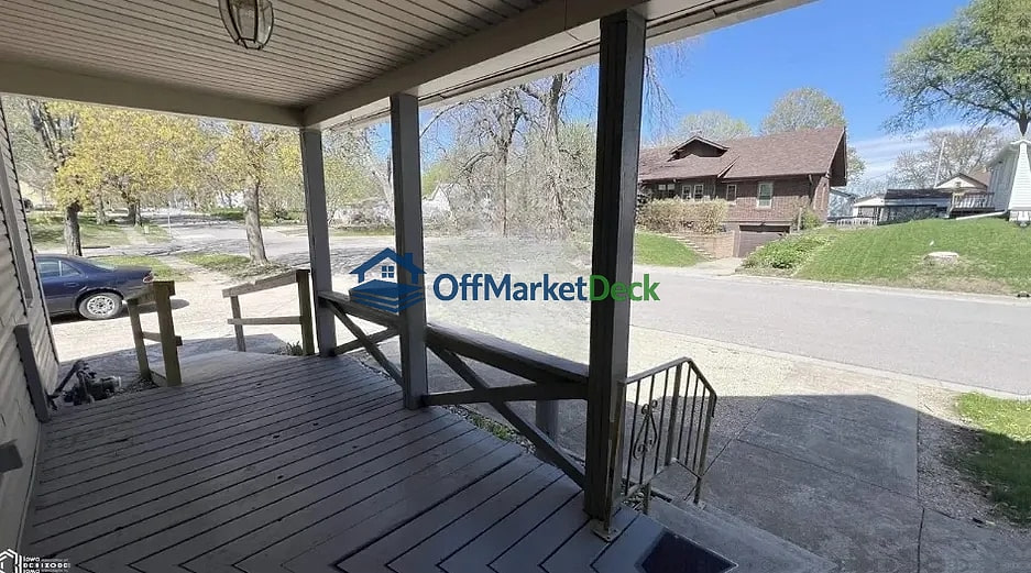 Off-market house in Nora Springs, Iowa — 3 beds, 1.5 baths, $85,000 — photo 3 of 8