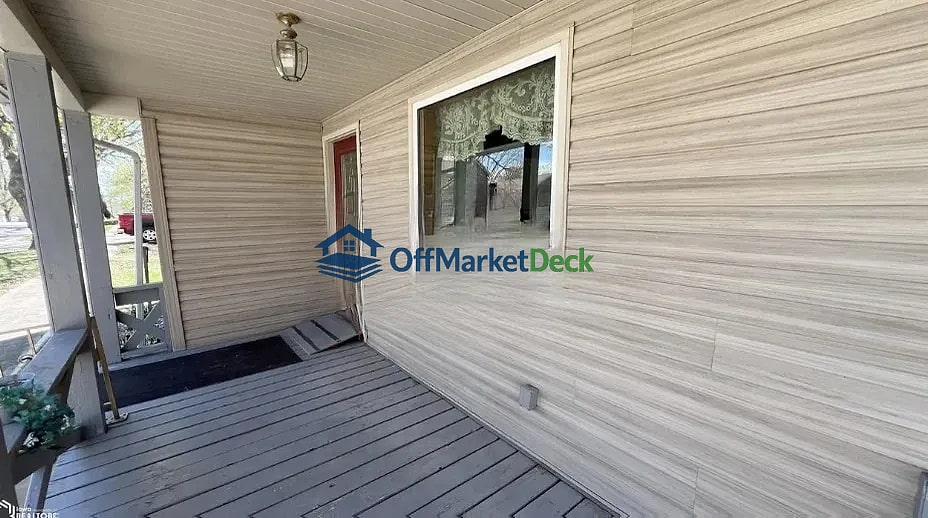 Off-market house in Nora Springs, Iowa — 3 beds, 1.5 baths, $85,000 — photo 4 of 8