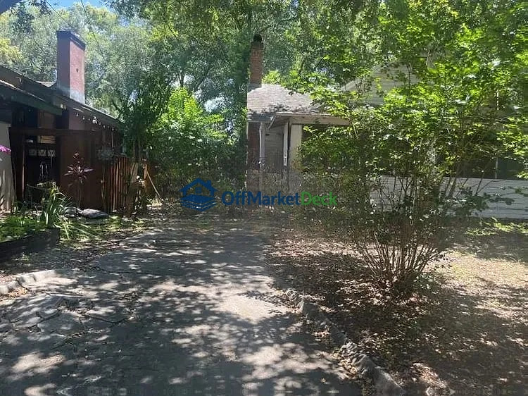 Off-market house in Orlando, Florida — 3 beds, 1 bath, $349,990 — photo 8 of 8