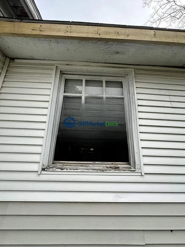 Off-market house in Freetown, Indiana — 3 beds, 1 bath, $89,800 — photo 5 of 8