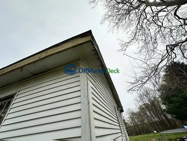 Off-market house in Freetown, Indiana — 3 beds, 1 bath, $89,800 — photo 3 of 8