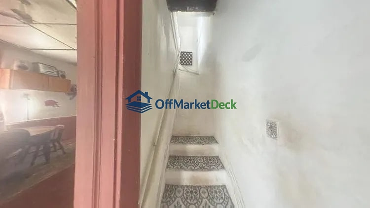 Off-market house in New Castle, Pennsylvania — 2 beds, 2 baths, $11,135 — photo 8 of 8
