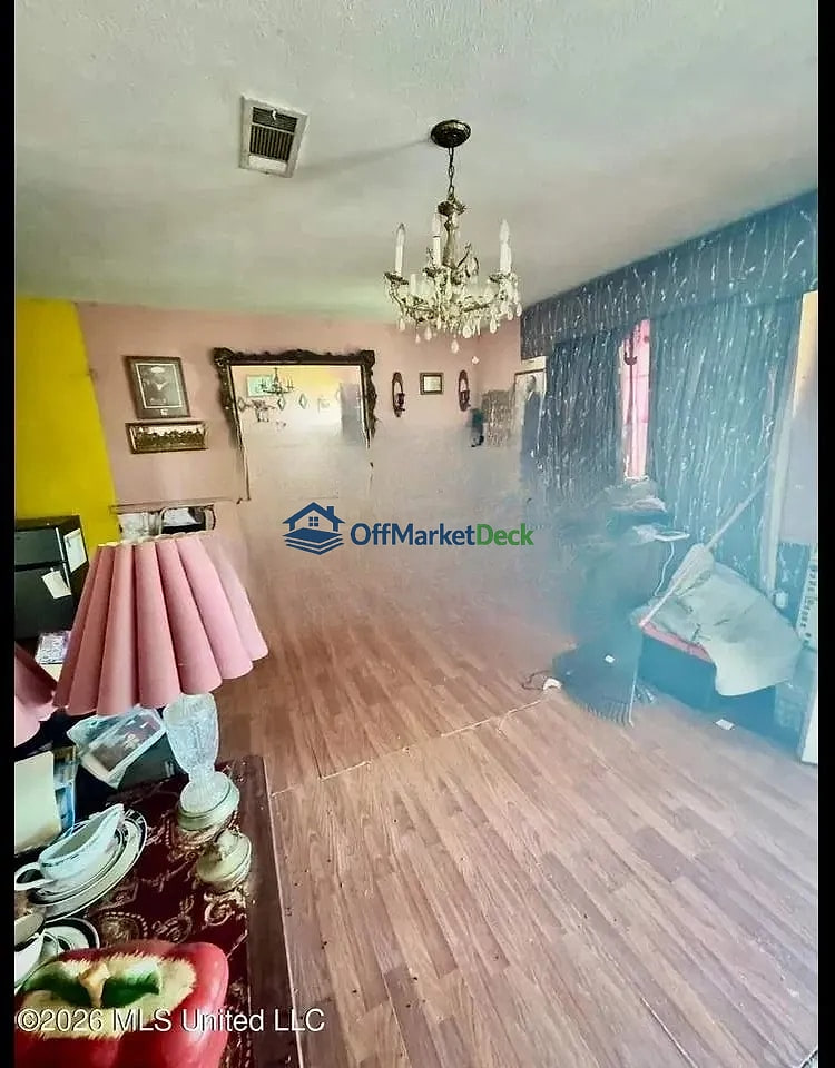 Off-market house in Canton, Mississippi — 4 beds, 1.5 baths, $49,000 — photo 7 of 8