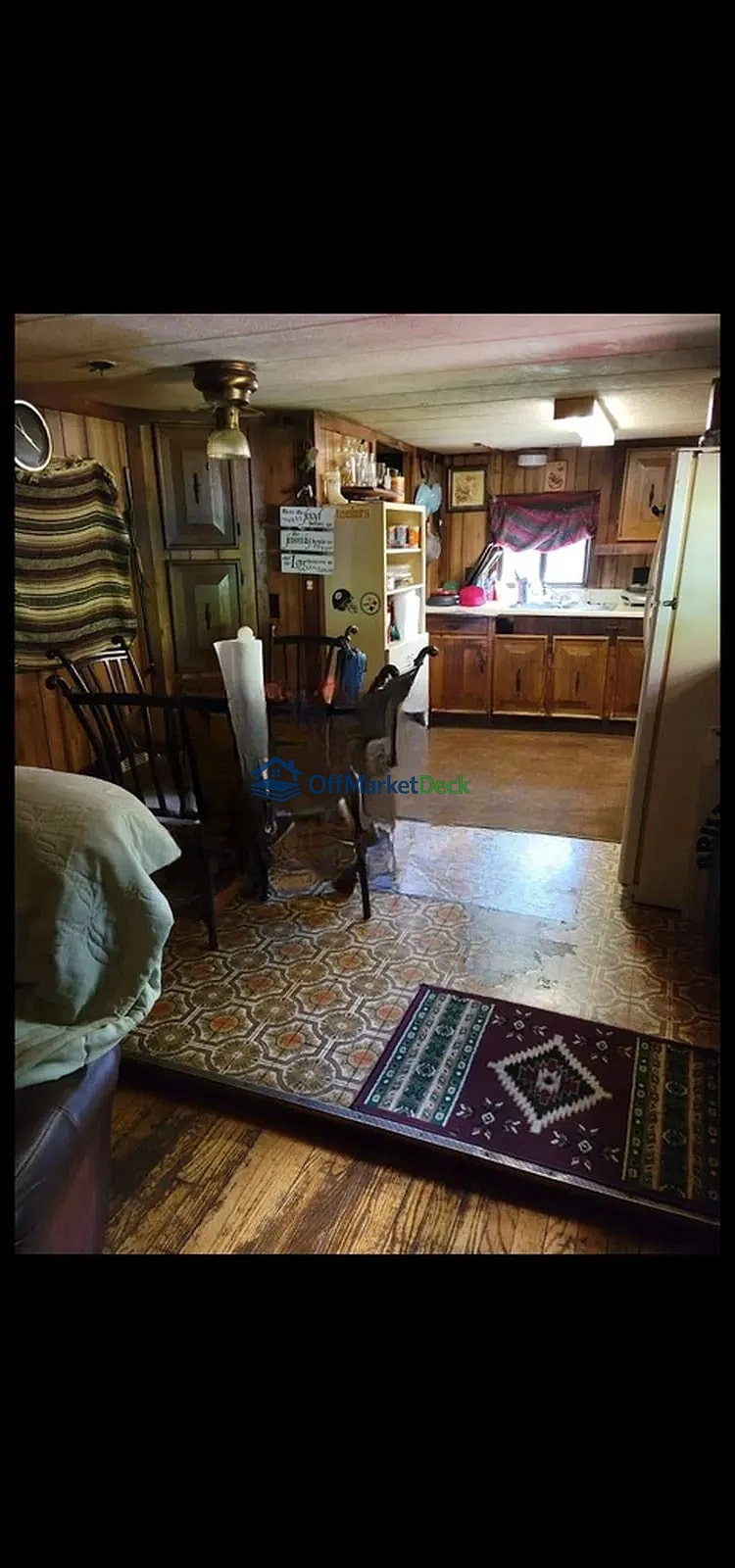 Off-market house in Bristol, Tennessee — 2 beds, 1 bath, $25,000 — photo 2 of 4