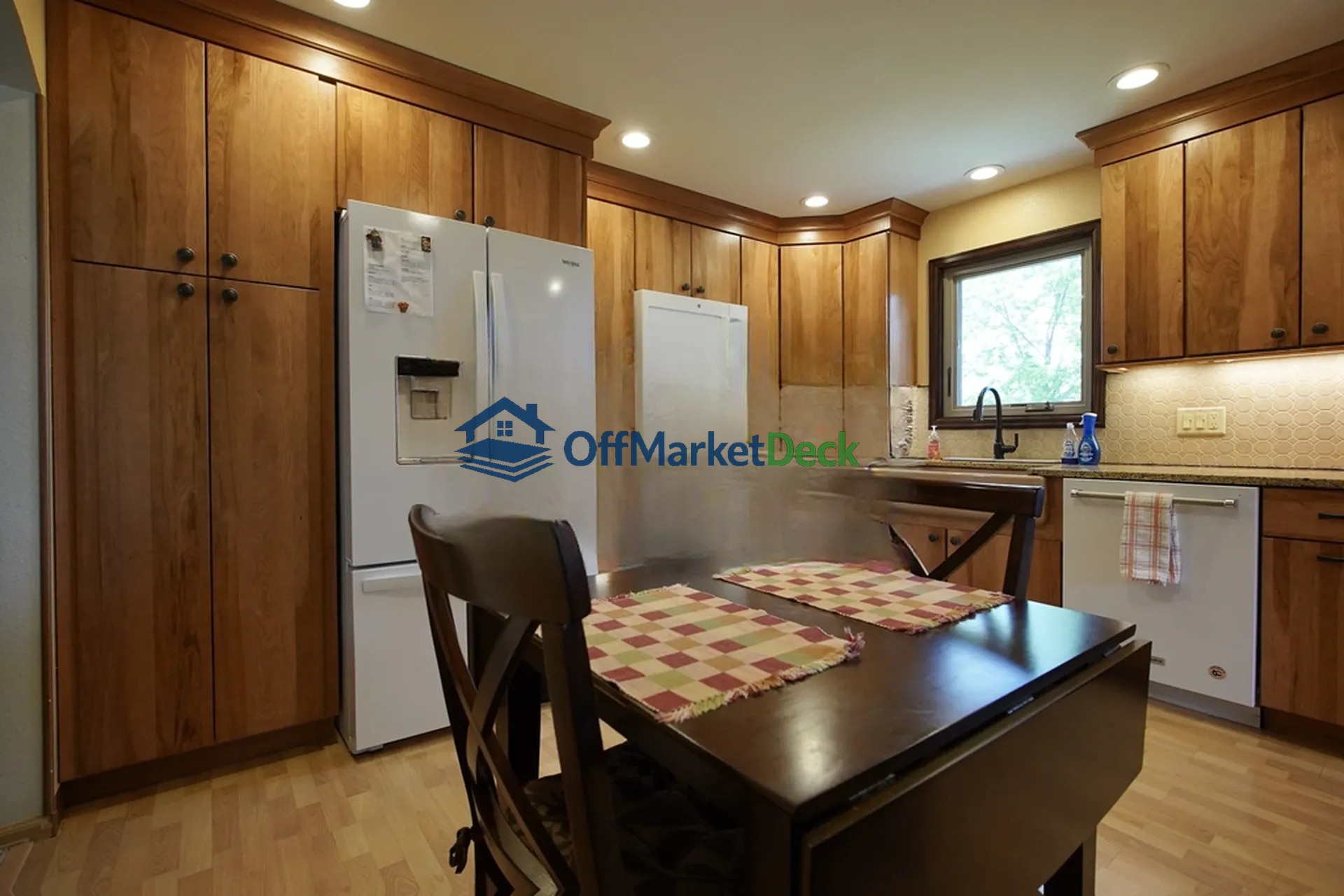 Off-market house in Casper, Wyoming — 4 beds, 3 baths, $365,000 — photo 2 of 8