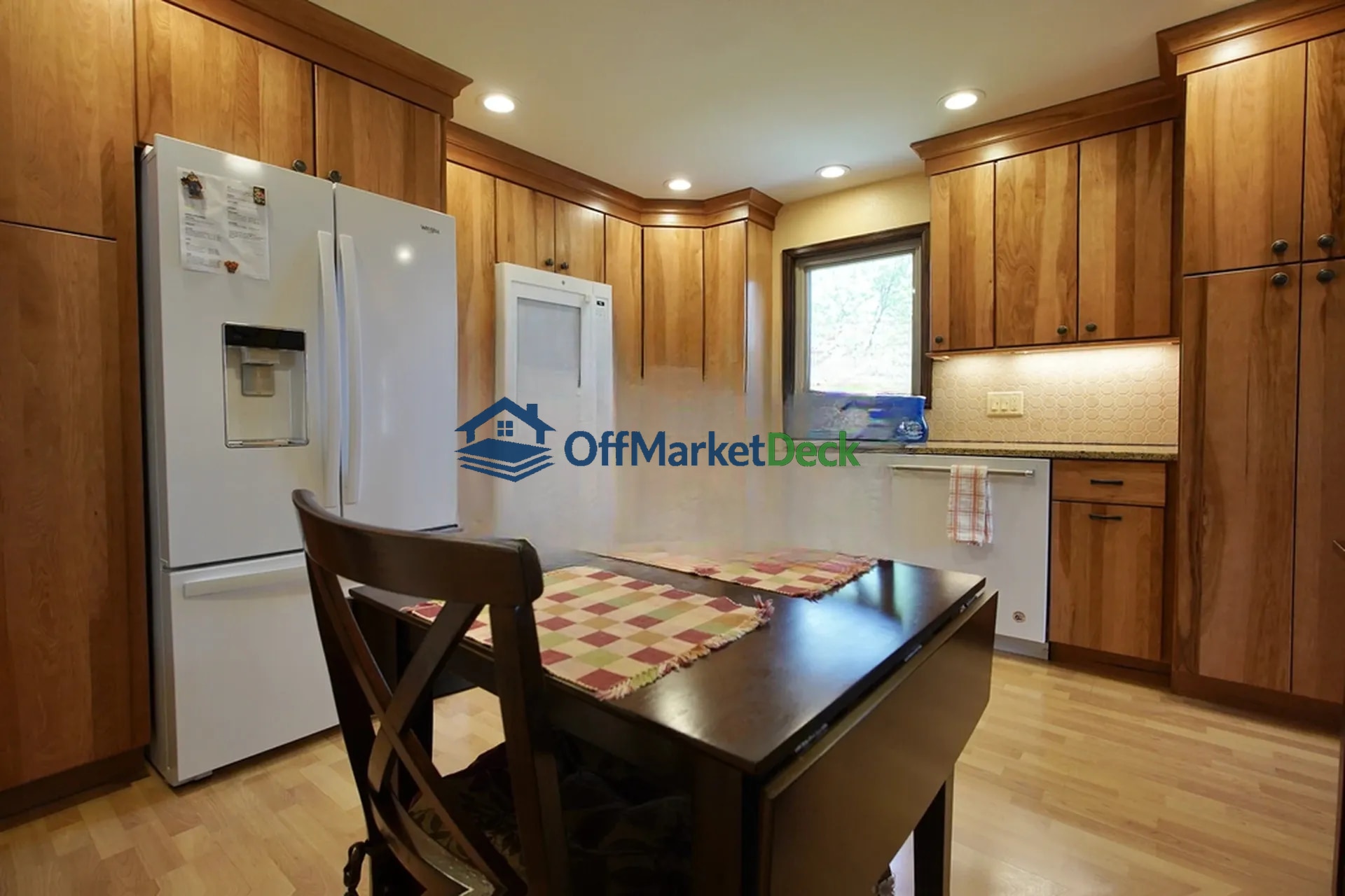 Off-market house in Casper, Wyoming — 4 beds, 3 baths, $365,000 — photo 5 of 8