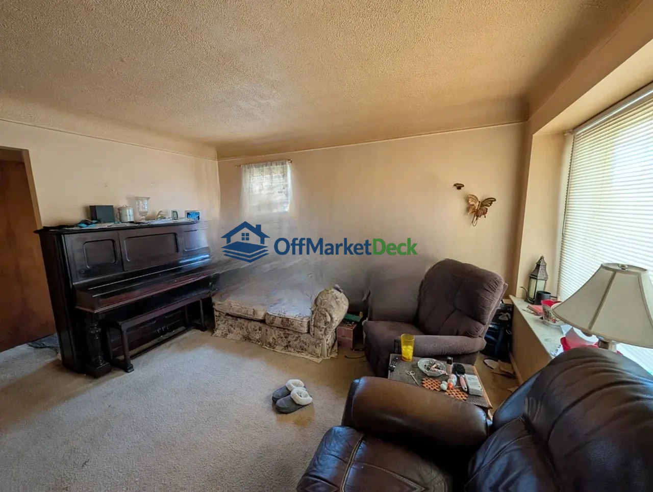 Off-market house in Wyandotte, Michigan — 3 beds, 1.5 baths, $129,900 — photo 6 of 8