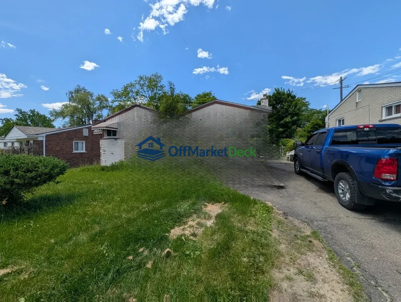 Off-market house in Pontiac, Michigan — 3 beds, 1 bath, $87,900