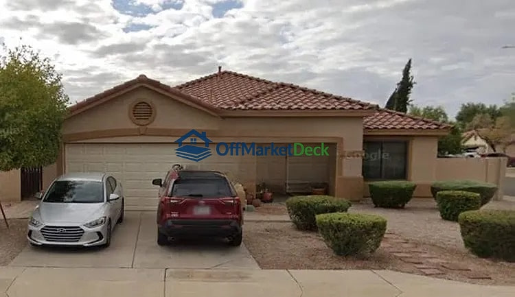 Off-market house in Mesa, Arizona — 4 beds, 2 baths, $425,000