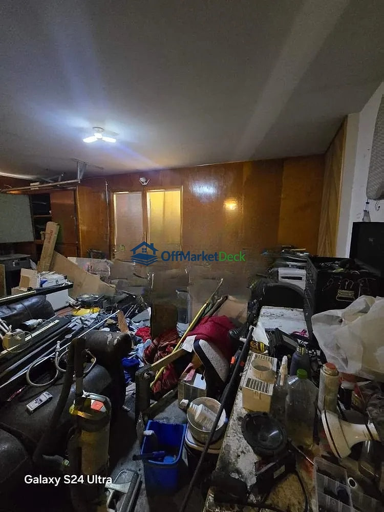 Off-market house in Bullhead City, Arizona — 3 beds, 2 baths, $320,000 — photo 6 of 8