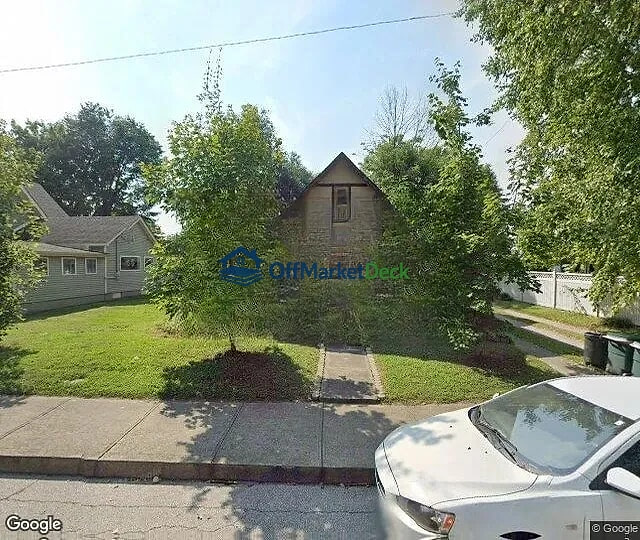 Off-market house in Martinsville, Indiana — 3 beds, 1 bath, $109,900 — photo 3 of 3