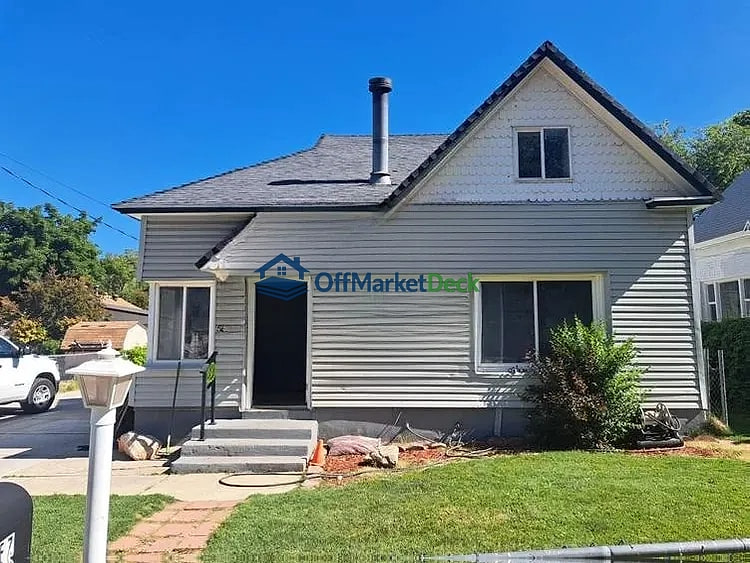 Off-market house in Ogden, Utah — 2 beds, 1 bath, $265,000 — photo 2 of 8
