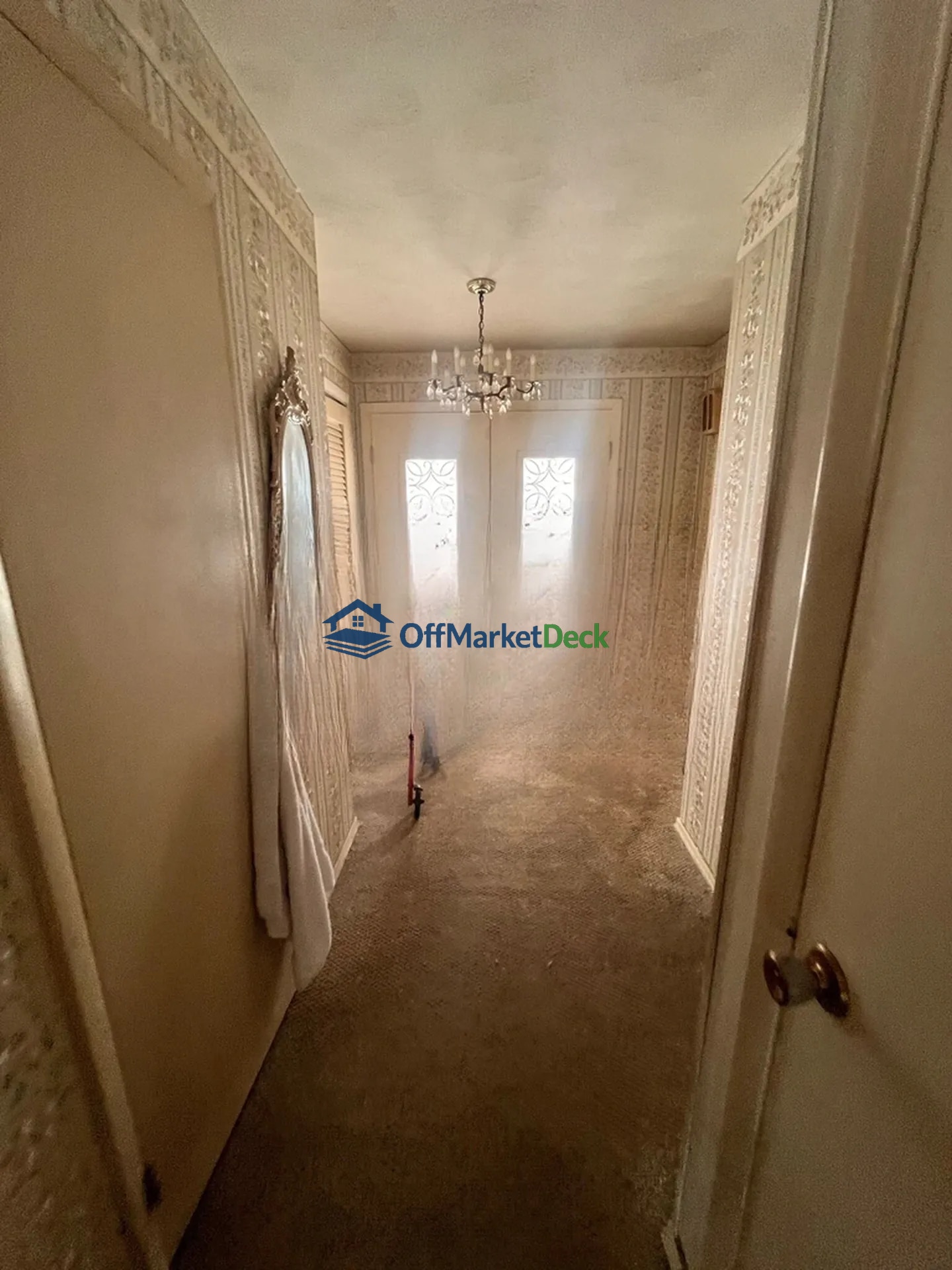 Off-market house in Rochester, New York — 3 beds, 1.5 baths, $119,900 — photo 3 of 8