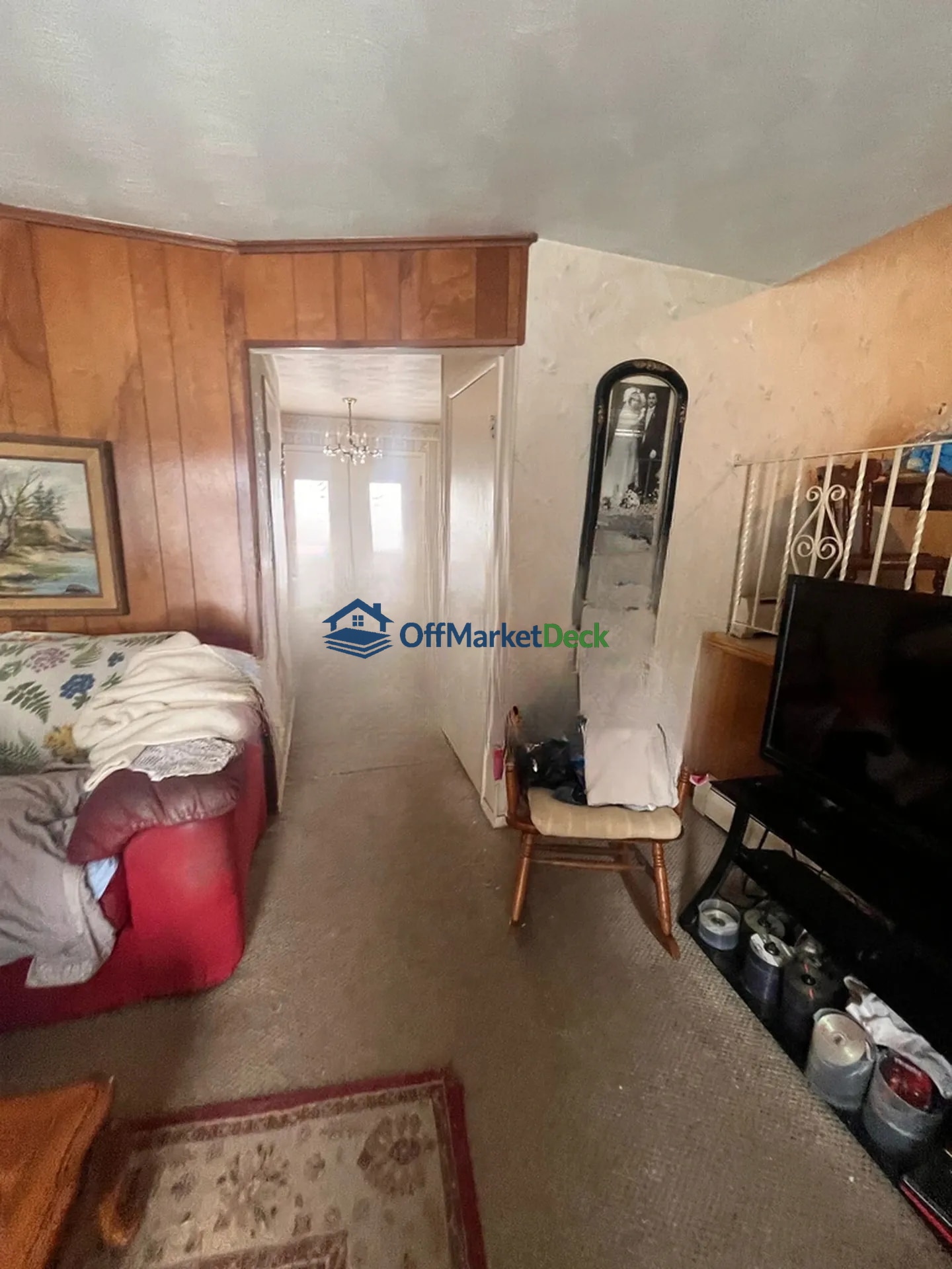 Off-market house in Rochester, New York — 3 beds, 1.5 baths, $119,900 — photo 6 of 8